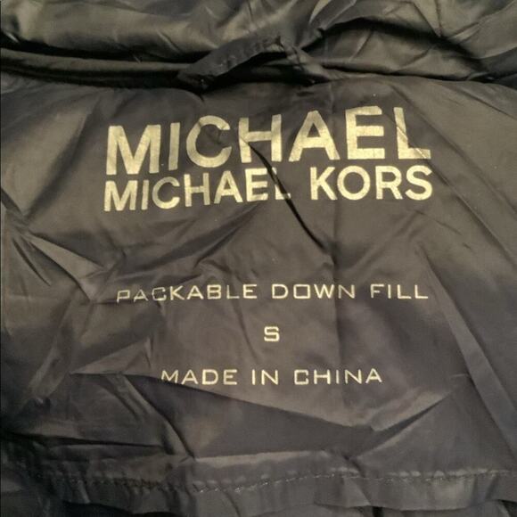 Michael Kors Women’s Down Packable Puffer Size S NWOT - Picture 3 of 4